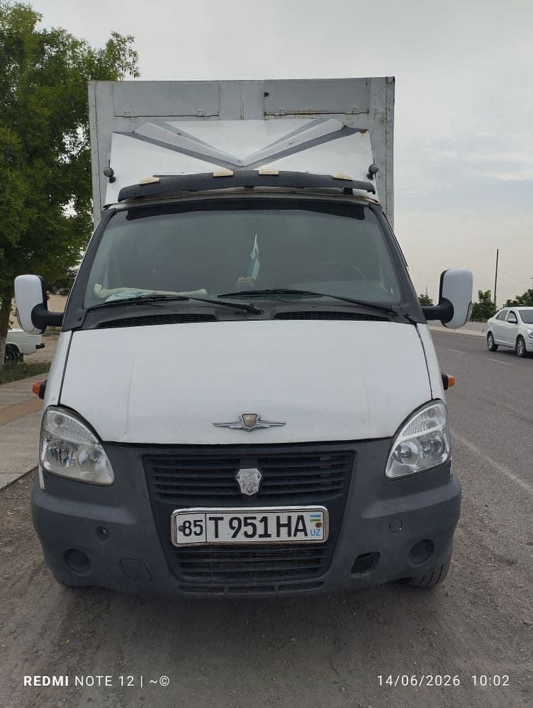 Isuzu mator karobka zoʻr xolatda