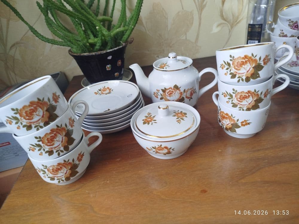Продается  чайный сервиз СССР