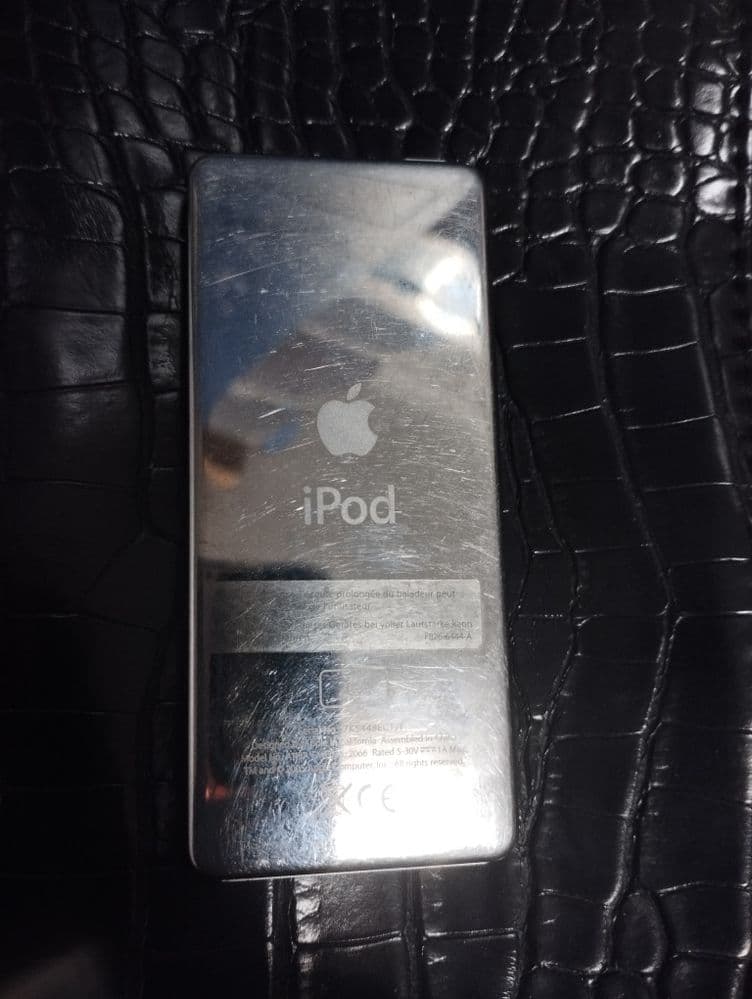 Assalom alekum Ipod Sotiladi Original 2Gb