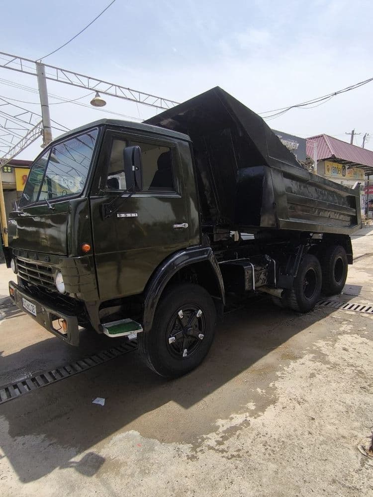 Kamaz samasval sotiladi