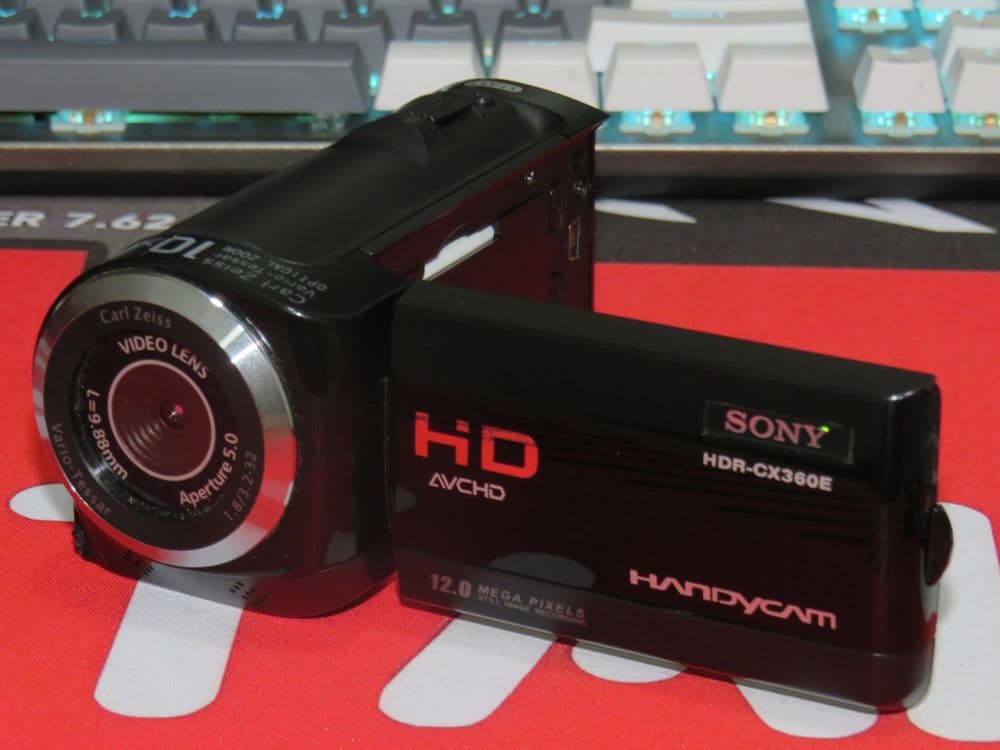 Видеокамера Sony Handycam HDR-CX360E