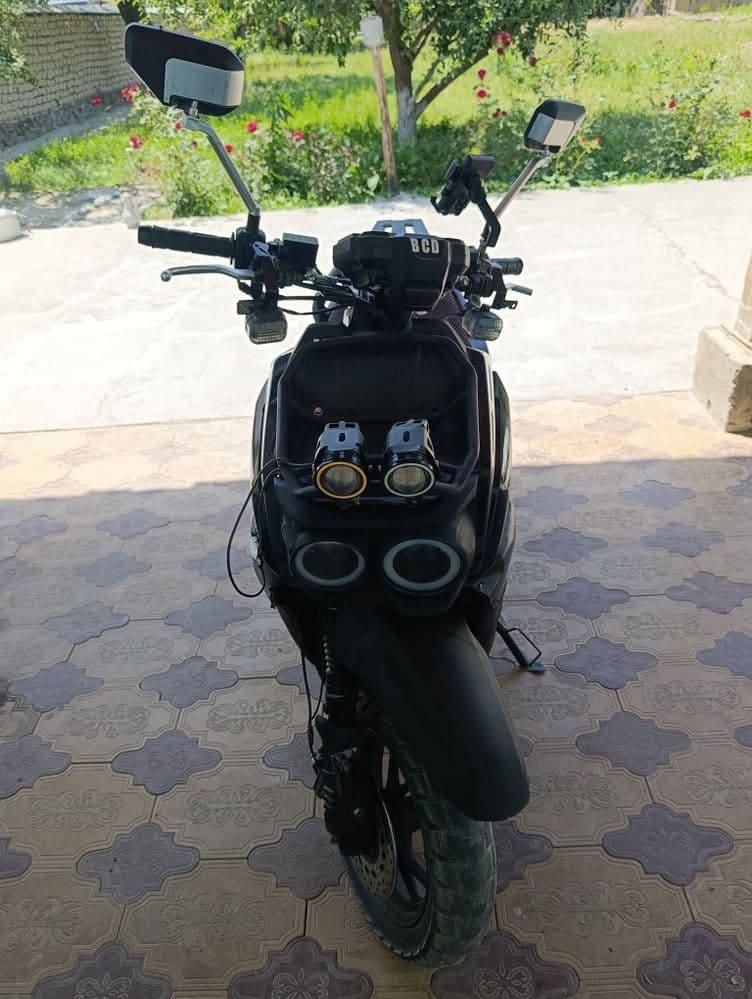 Tank skuter sotiladi