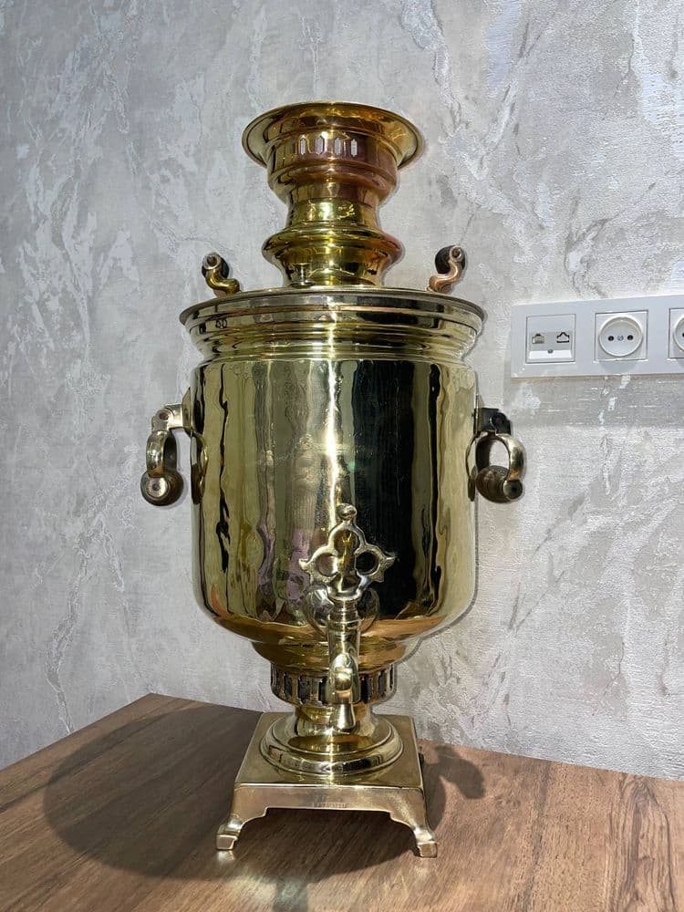 Samavar 10 litir 19 asir xolati zor