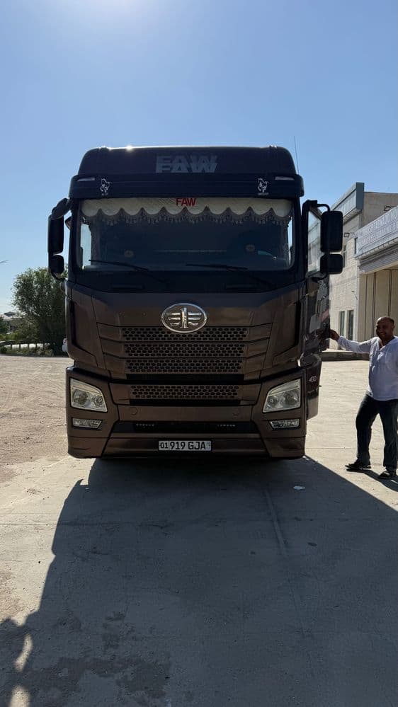 Faw jh6 430 6x4 тягач