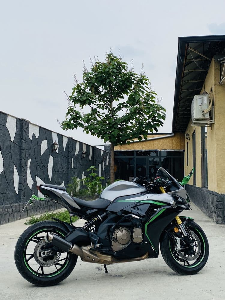 QJ Moto 600 rr restayling