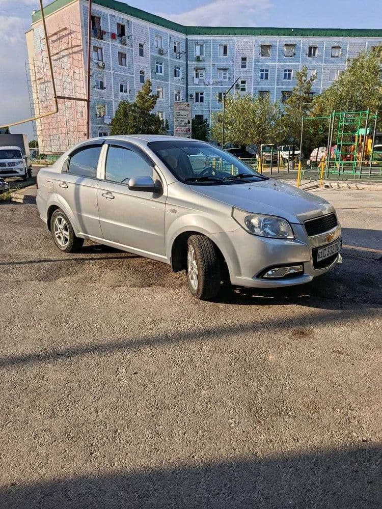 Продаю свою машину Нексия -3, цвет серый автомат каробка