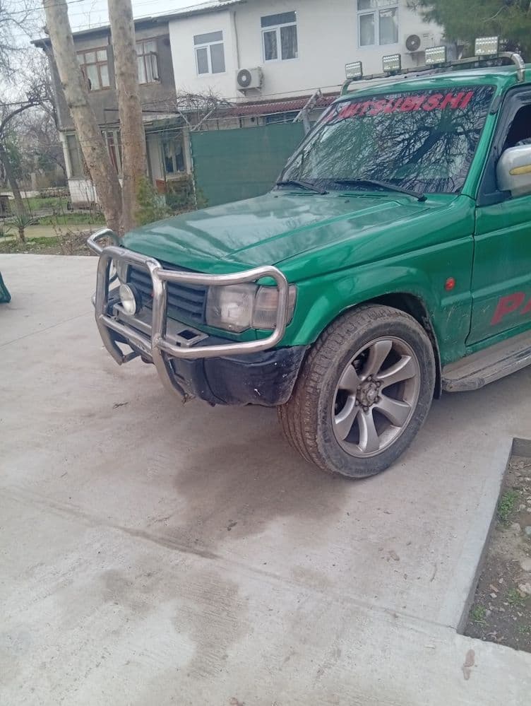 Pajero mitsubishi