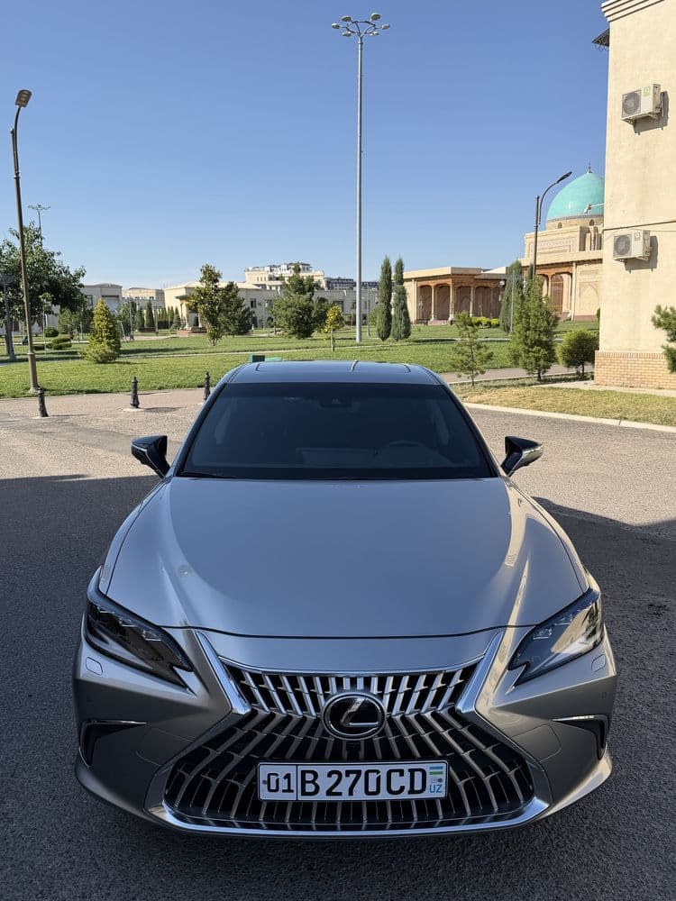 Lexus ES 300 Hybrid Full