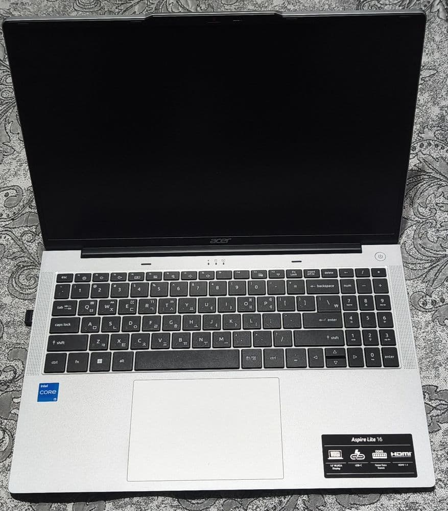 Acer Aspire Lite 16 i5 1334