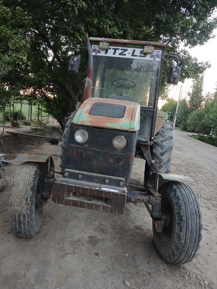 TTZ 80 qishloq xo'jaligi texnikasi