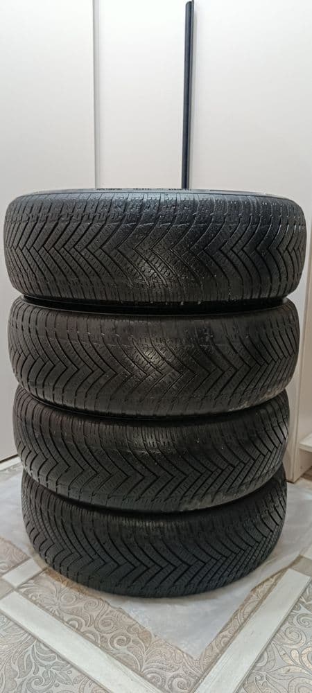 Продаётся резина Imperial 185/65R14