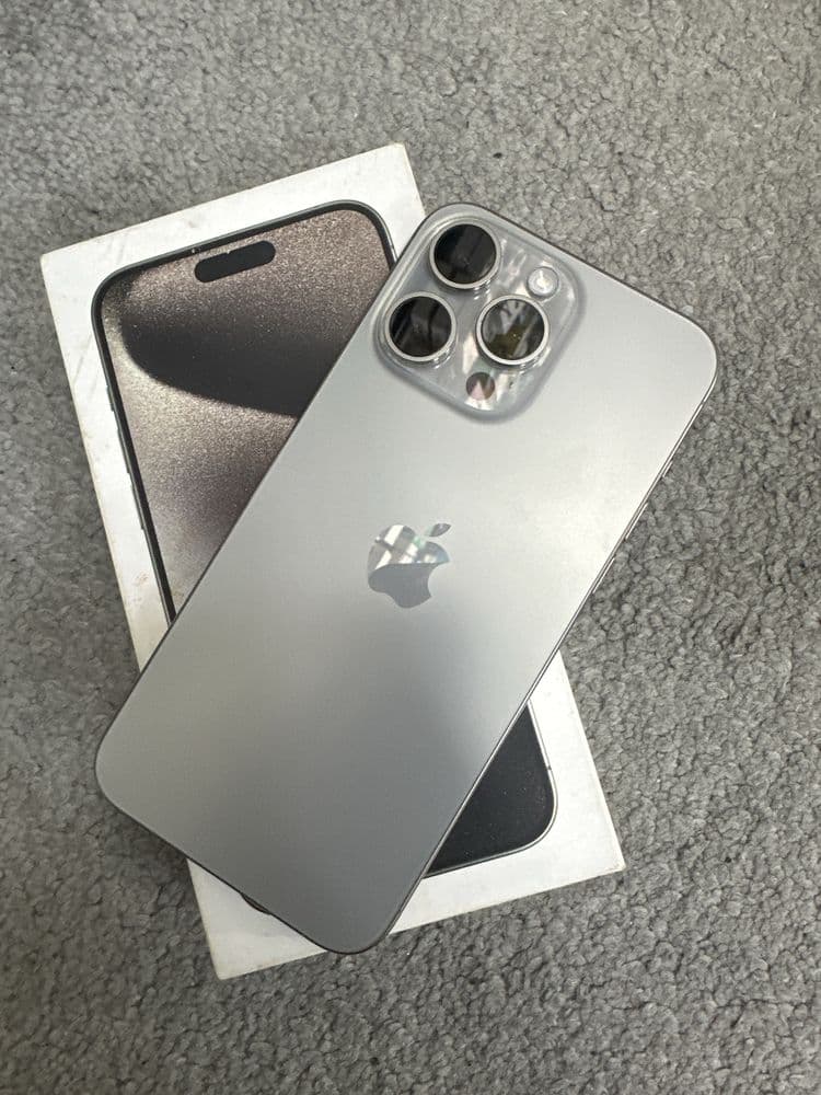 Iphone 15 pro max 256 ideal