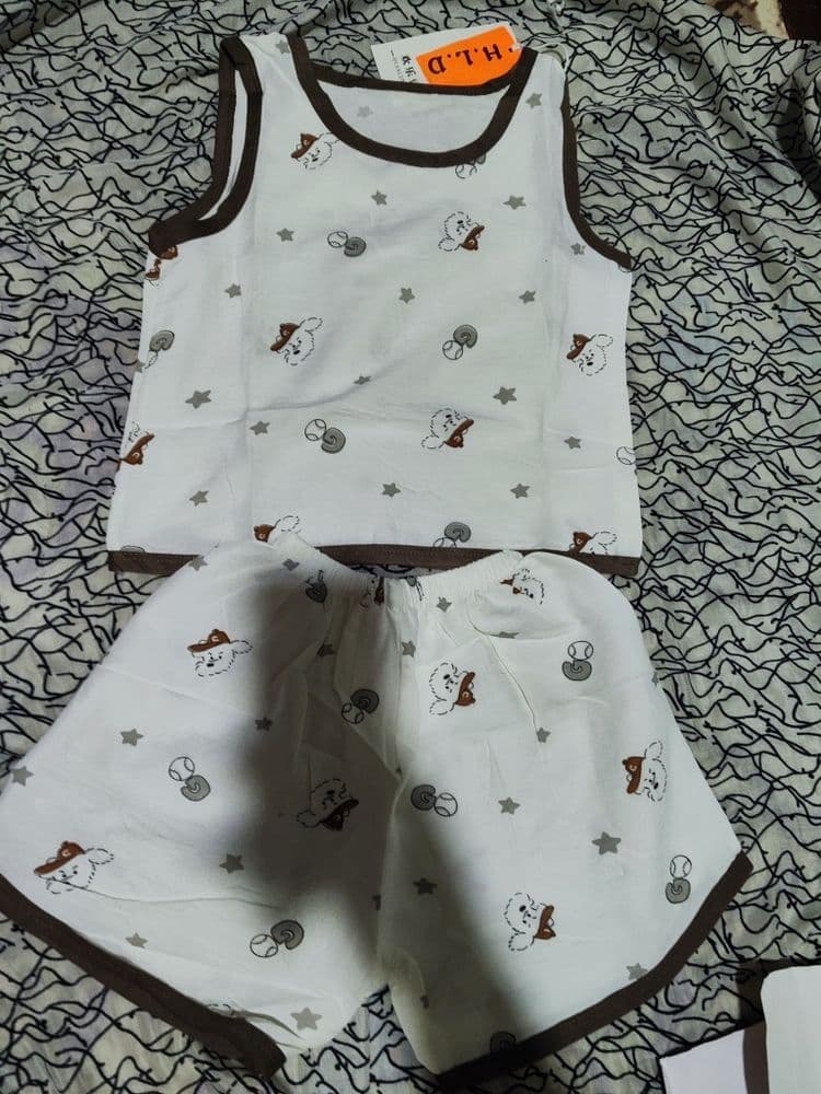 Detskiy pijama kamplekt kiyimla razmerla ranglari 4 xill