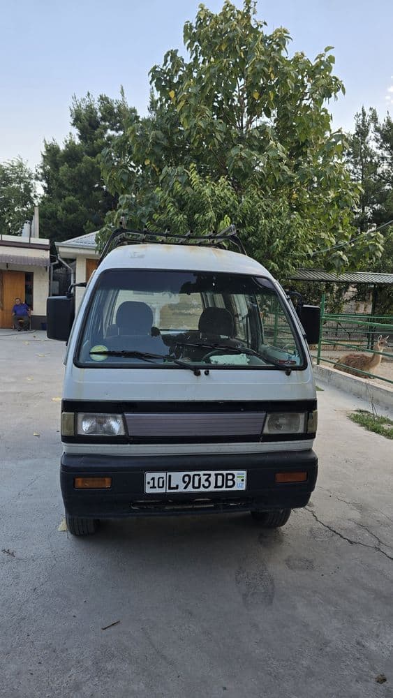 Дамас 2001 отлично для езды по полям