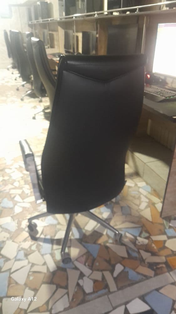 Продам игровые кресла