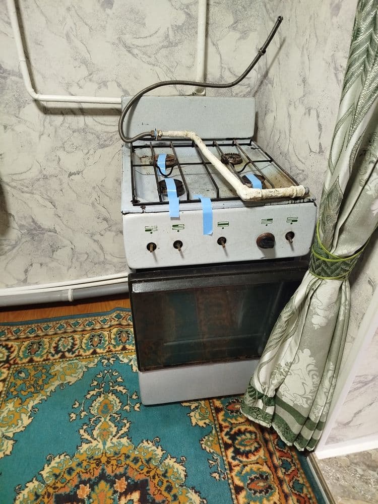 Газовая плита сотилади
