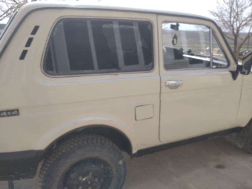 Niva sotiladi 25 mln