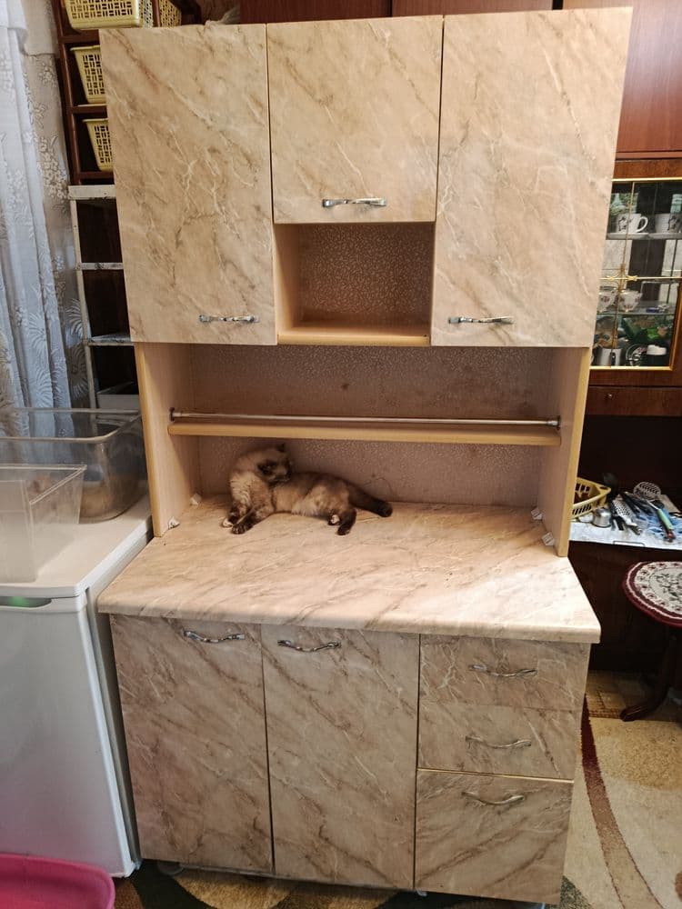 Продам кухонный шкаф