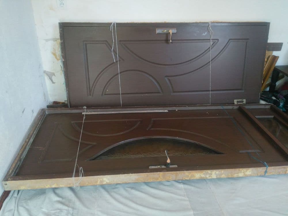 240x90 1ta eshik 205x85 1ta eshik mdf b/u narx kelishsa boʻladi maʼqul