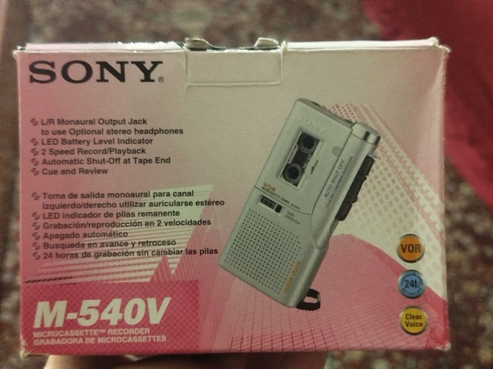 Продаётся диктофон Sony