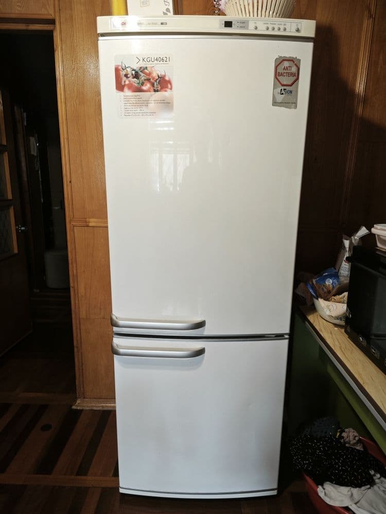 Холодильник Bosch No Frost 395л