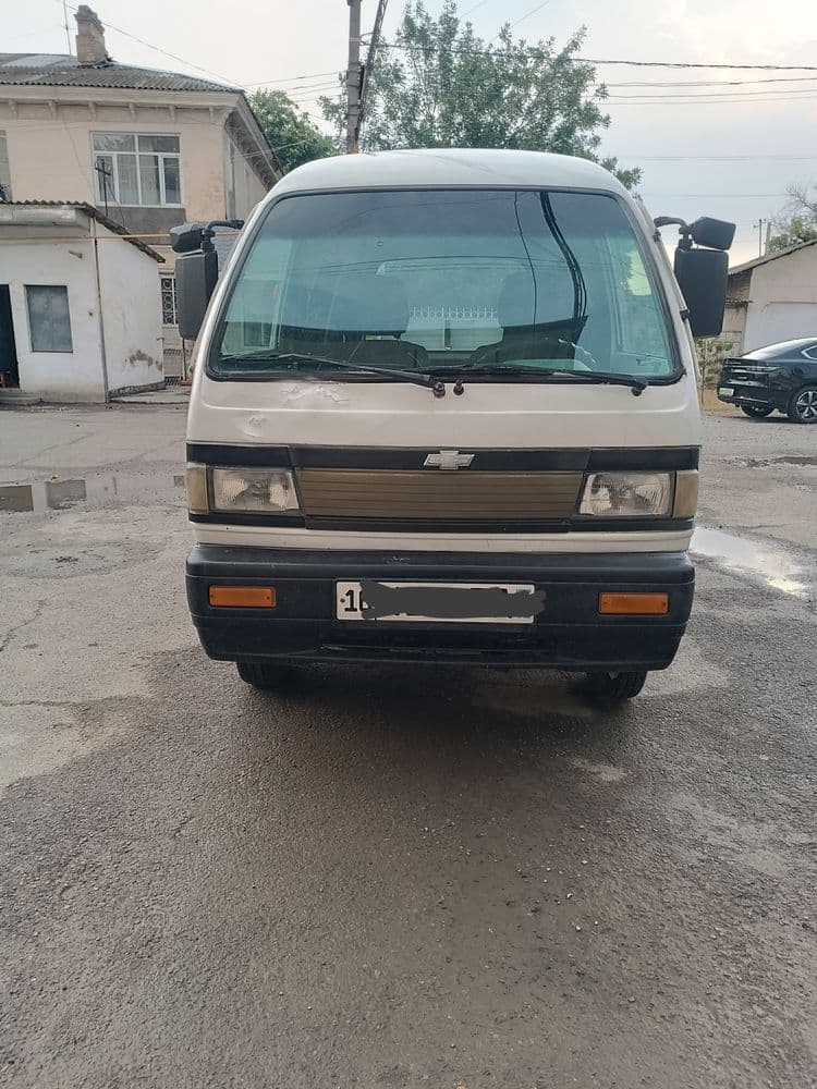 Damas sotiladi yilli 1998 gaz bor yurib turgan moshina