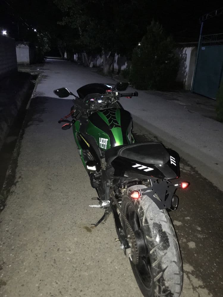 Кавасаки 400 сотилади ва абмен кучлирогига