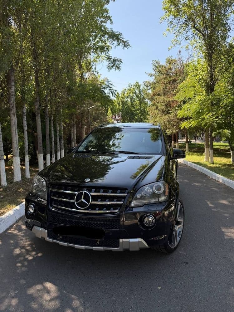 Mercedes Benz AMG ML 63