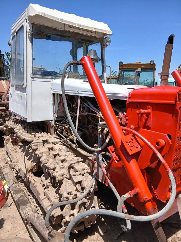 Buldozer 2005 yil