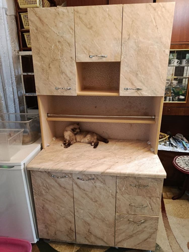 Продам кухонный шкаф