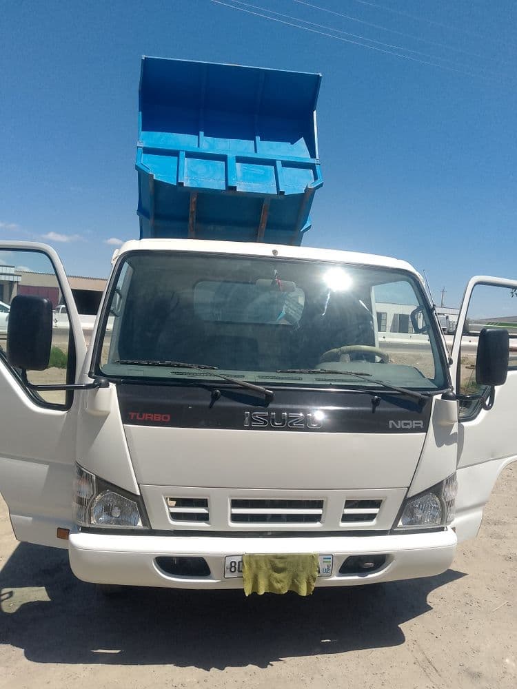 Isuzi samosval 2014yil 39.000km holati zoʻr