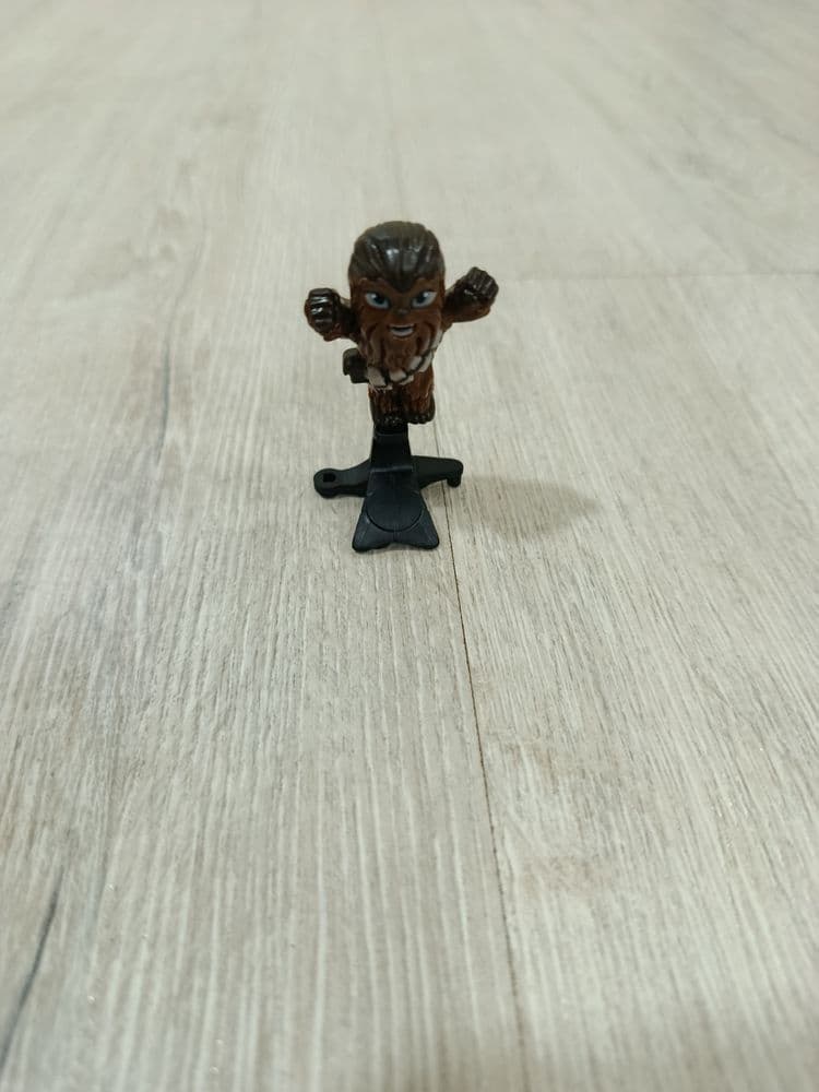 Фигурка из киндера