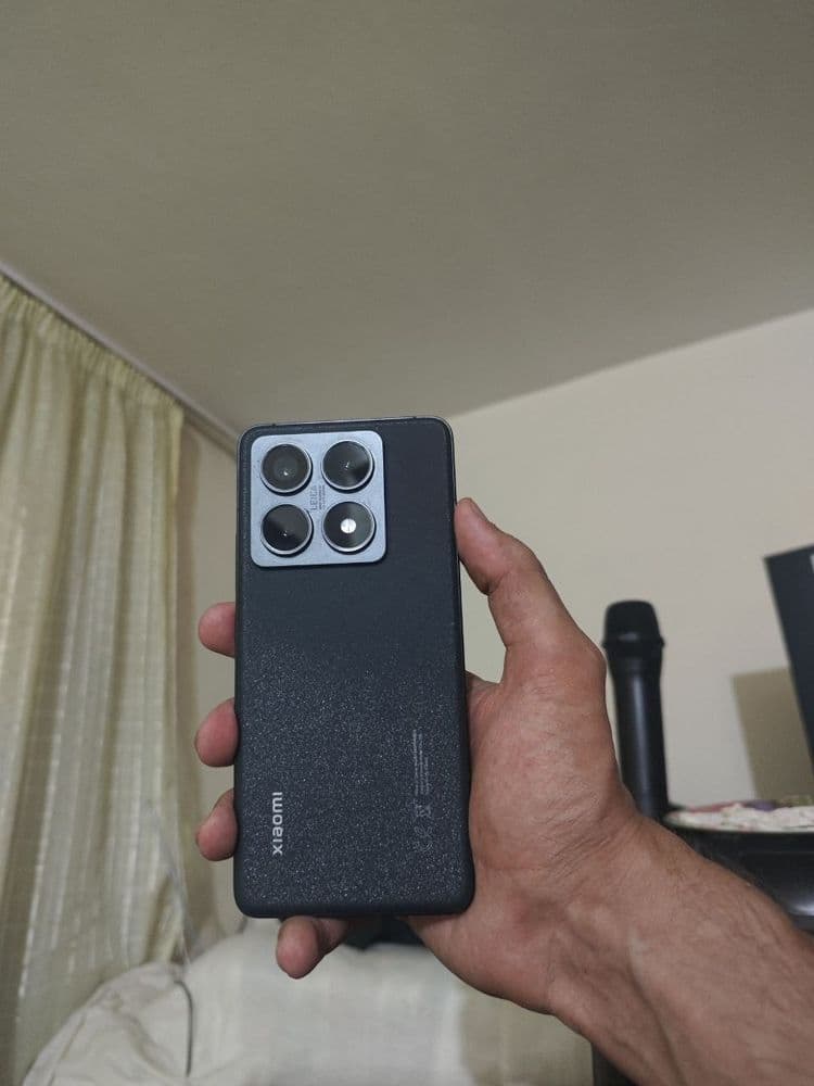 Xiaomi 14T Pro sotiladi xolati ideal 10/10 xotira 12/256 talik
