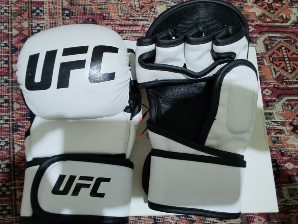 Mma perichatki yengi 1 kun ishlatganman hich qatti yirtilmagan yengide