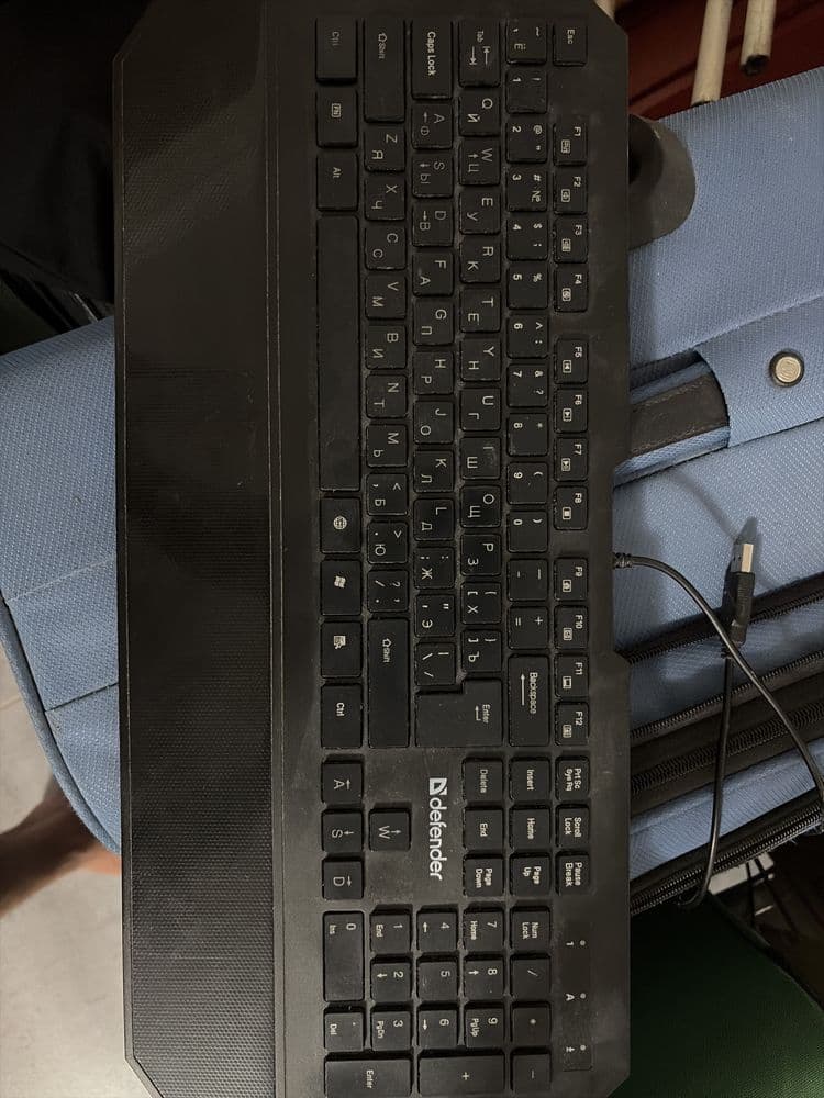 Продам клавиатуру Defender