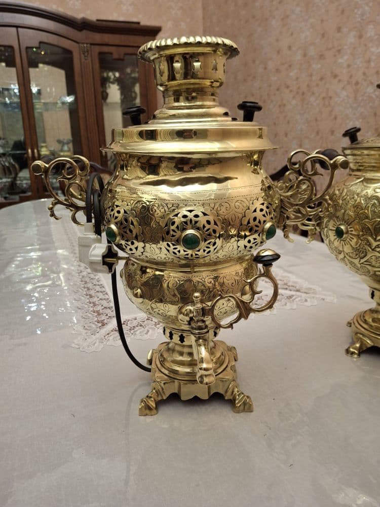 Samovor elektricheskiy ichlari oqlangan yangi